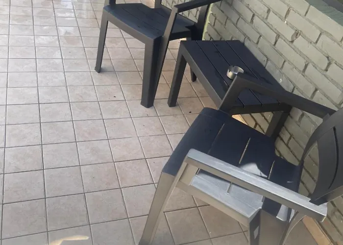 アパート Sweet ティラナ